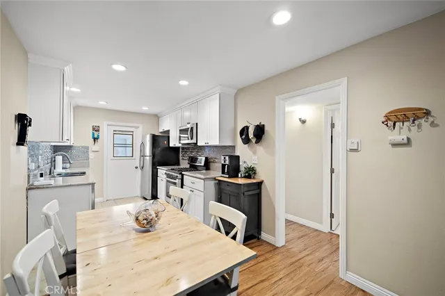 $908,000 | 2404 Niagara Way, Costa Mesa, CA 92626