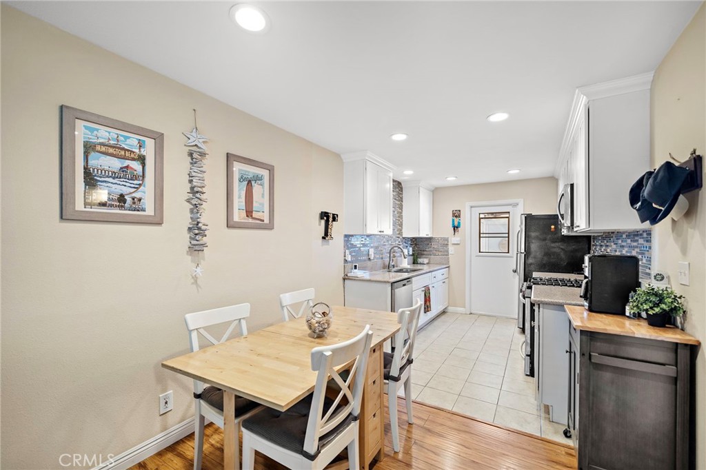 2404 Niagara Way Costa Mesa, CA 92626 - Photo 8 of 19