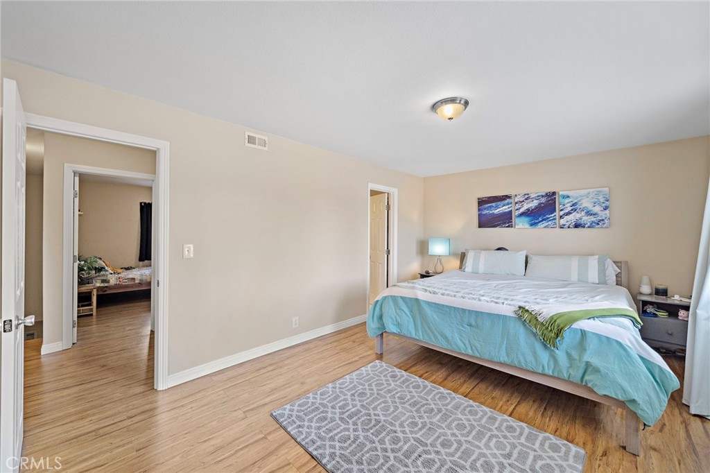 2404 Niagara Way Costa Mesa, CA 92626 - Photo 10 of 19