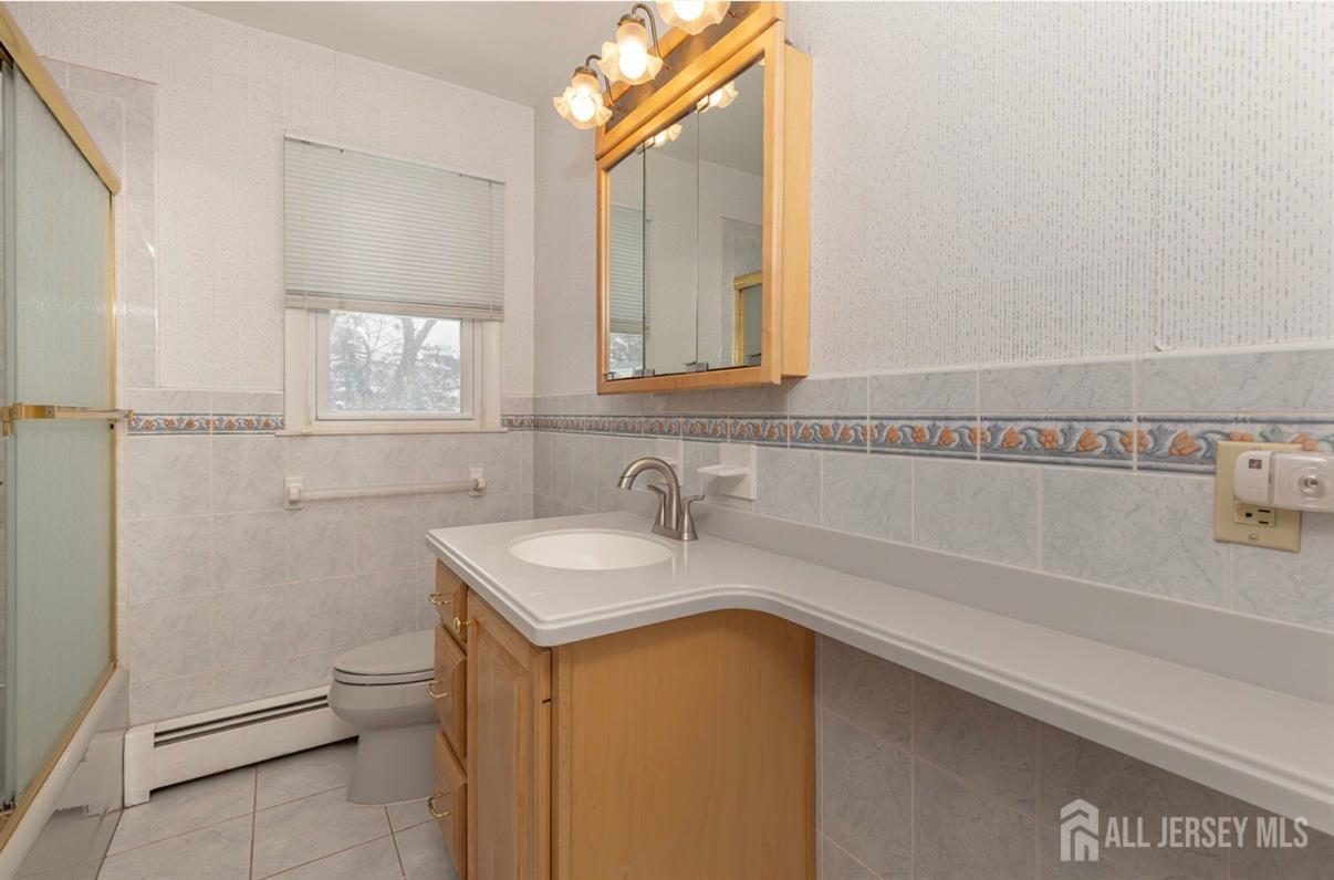 10 Gavel Road Sayreville, NJ 08872 - Photo 11 of 30