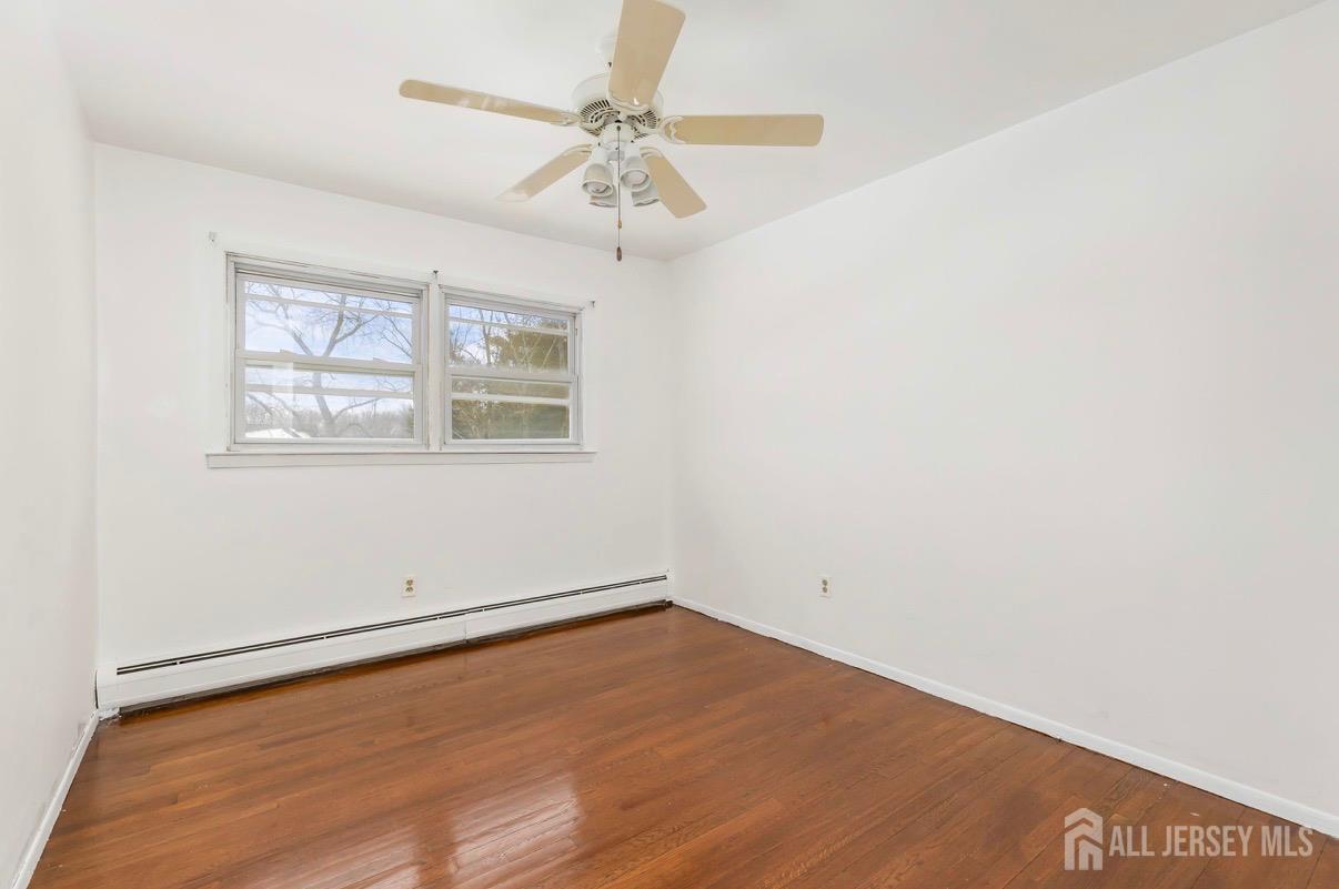 10 Gavel Road Sayreville, NJ 08872 - Photo 16 of 30