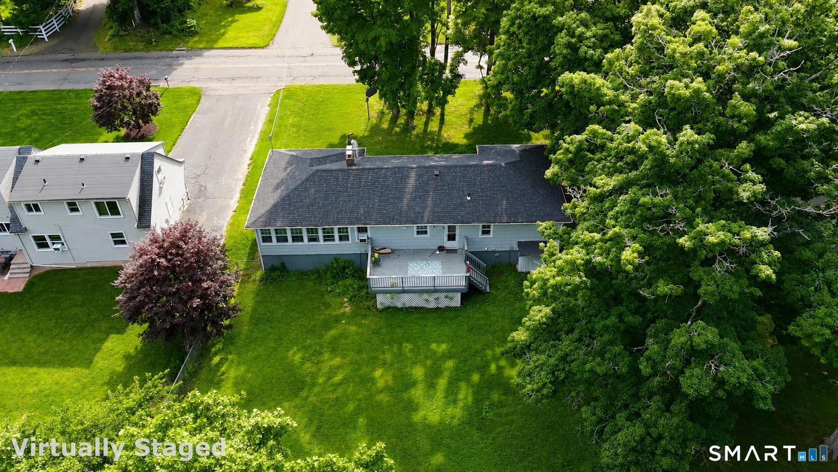 104 Higby Road Middletown, CT 06457 - Photo 3 of 17 Gallery Image 3
