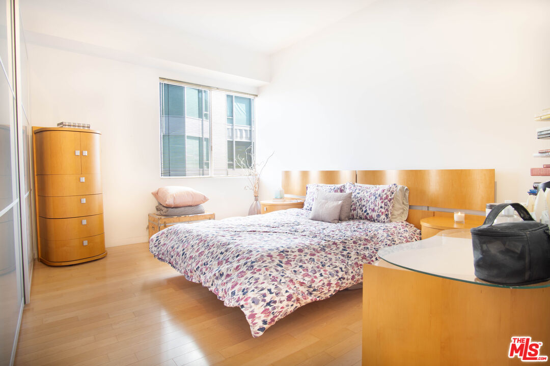 10747 Wilshire Boulevard, Unit 1208 Los Angeles, CA 90024 - Photo 20 of 33