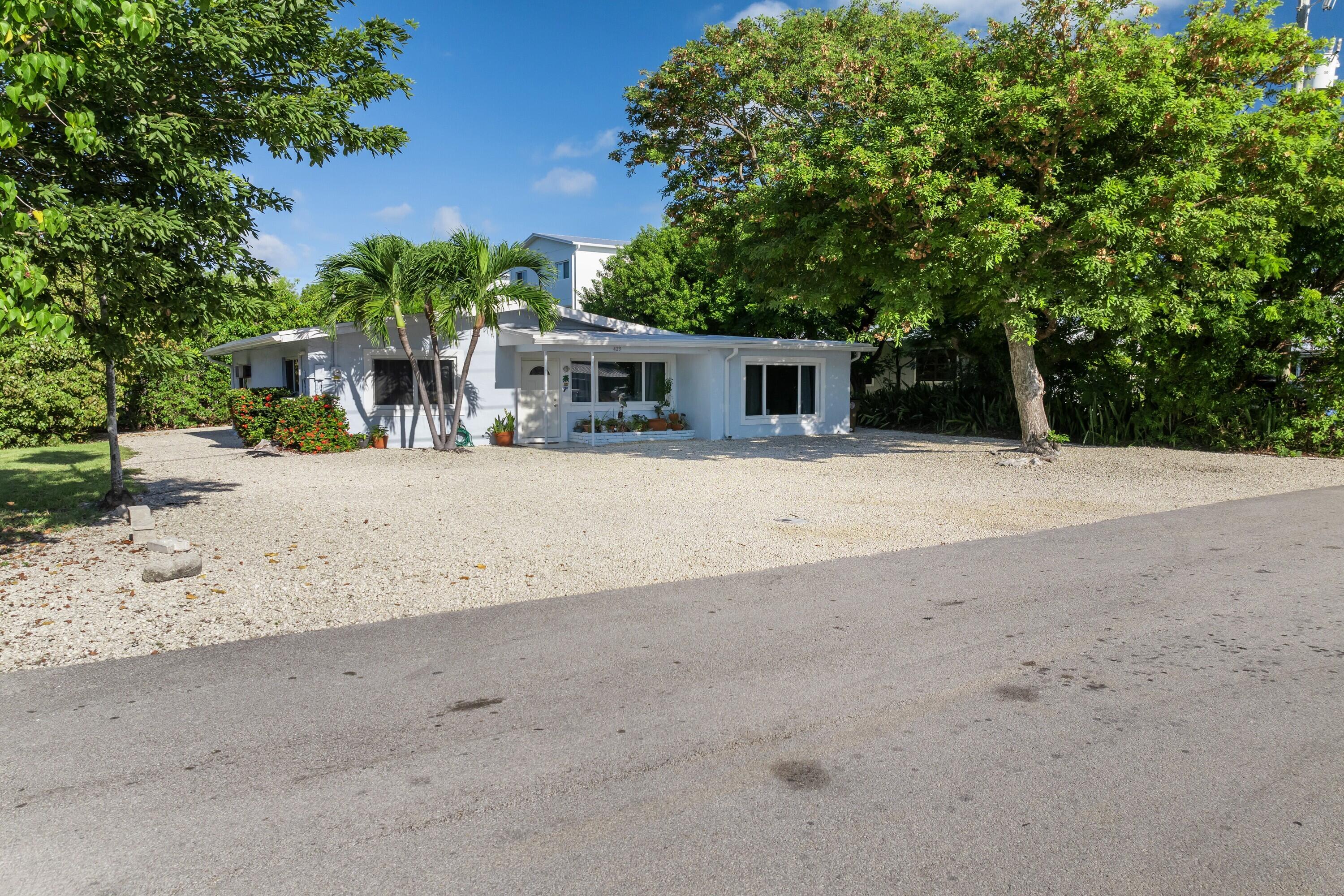 423 80th Street Marathon, FL 33050 - Photo 9 of 39 a view of a house with a outdoor space
