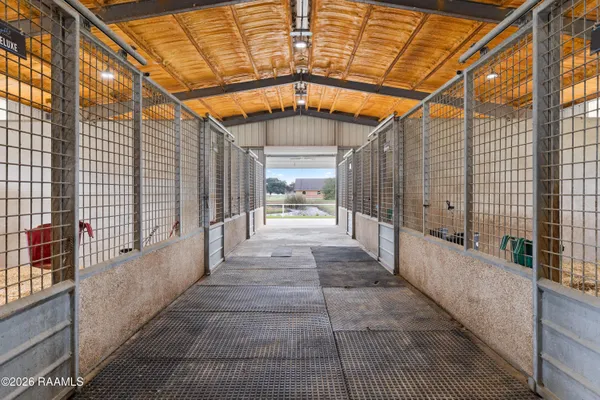 $1,500,000 | 15204 L & L Road, Kaplan, LA 70548