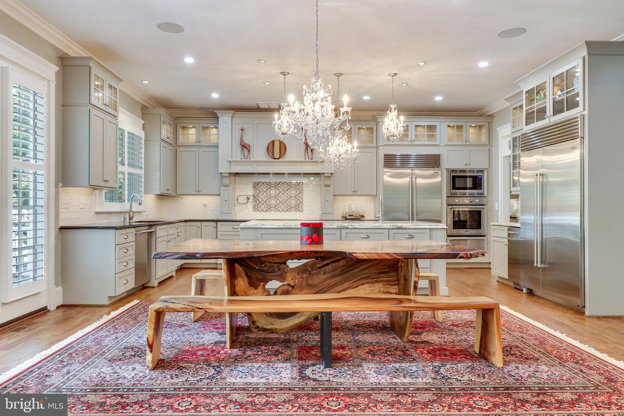 131 Kingsley Road Southwest Vienna, VA 22180 - Photo 13 of 79