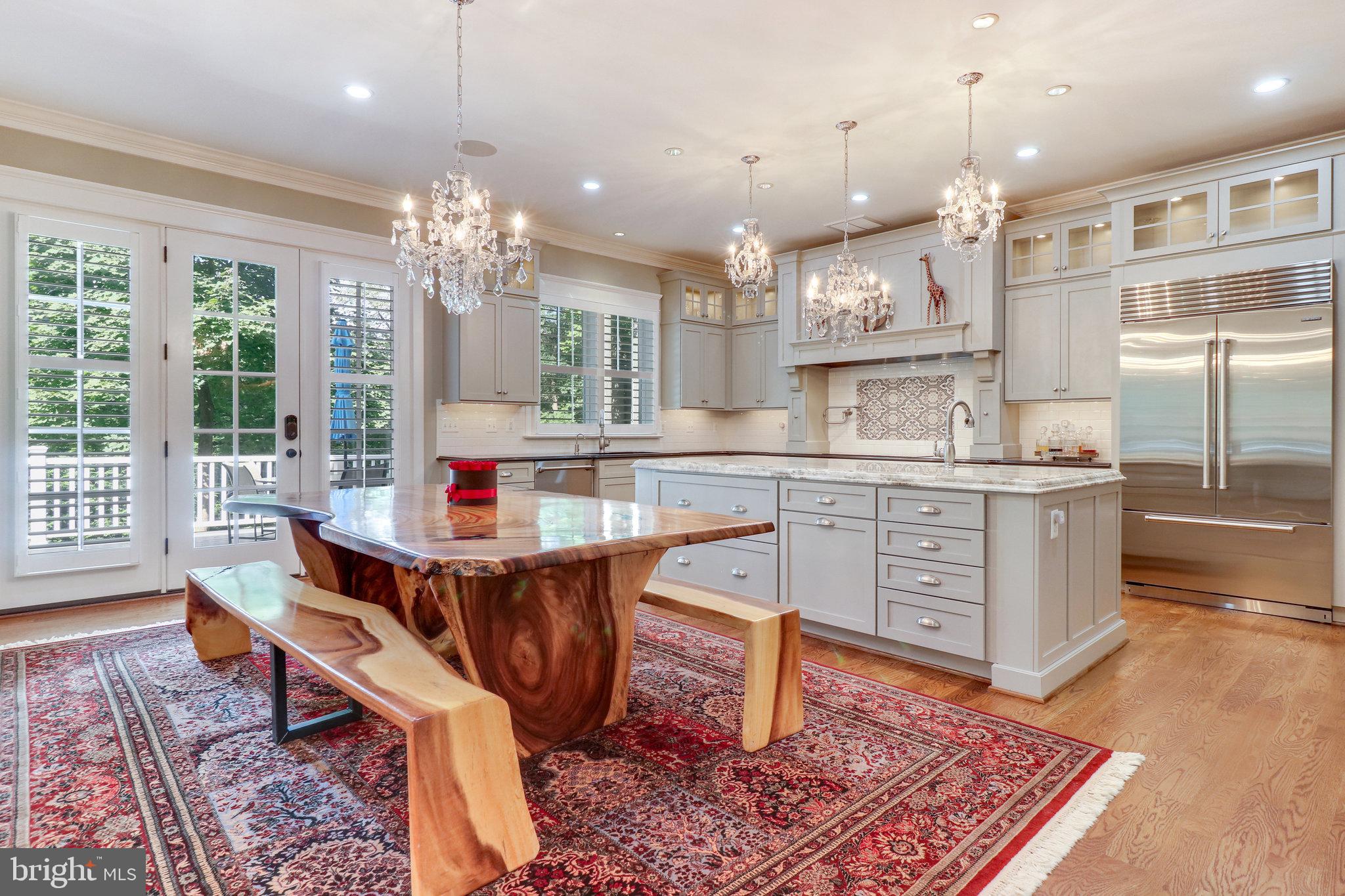 131 Kingsley Road Southwest Vienna, VA 22180 - Photo 14 of 79