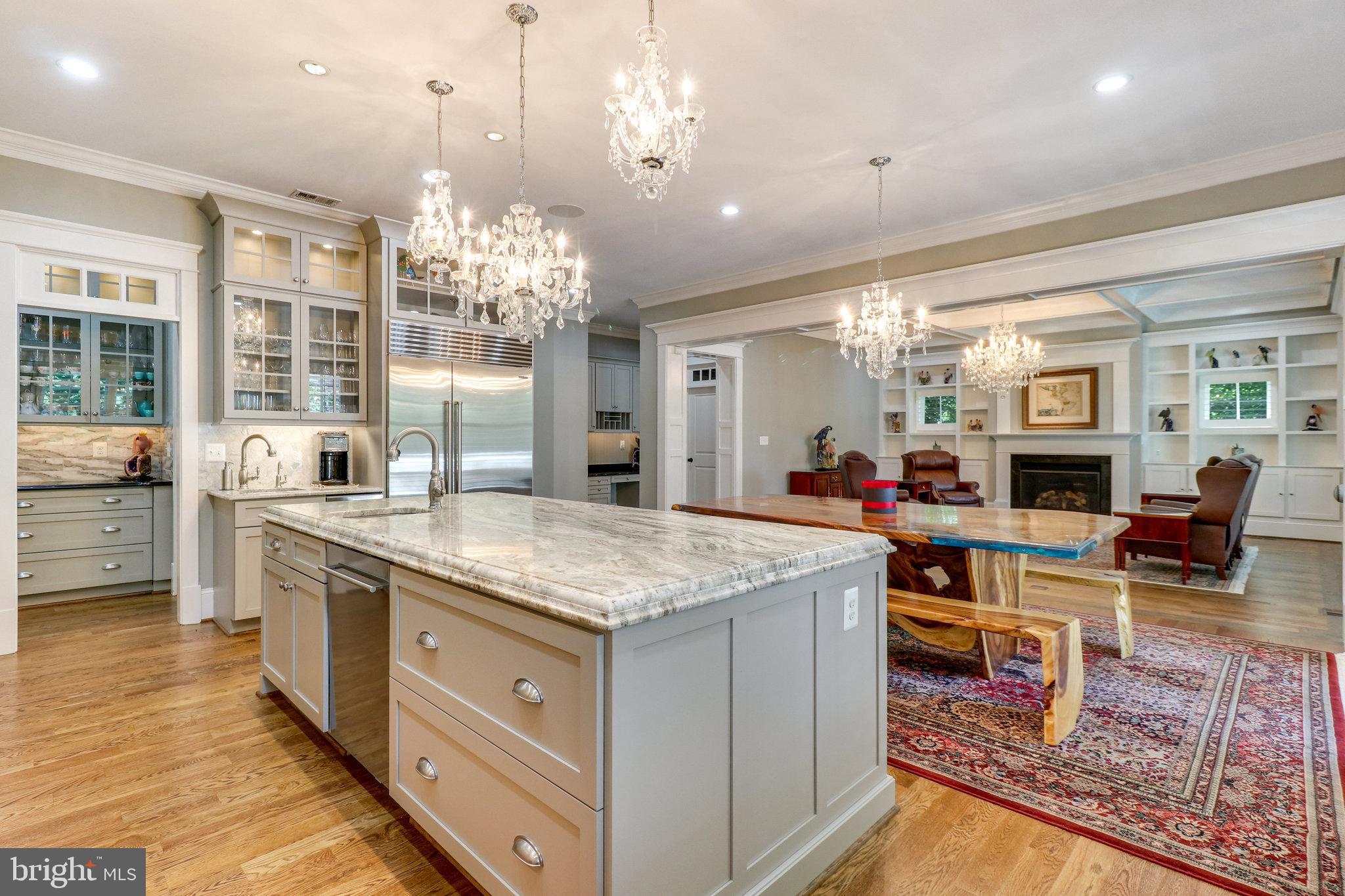 131 Kingsley Road Southwest Vienna, VA 22180 - Photo 16 of 79