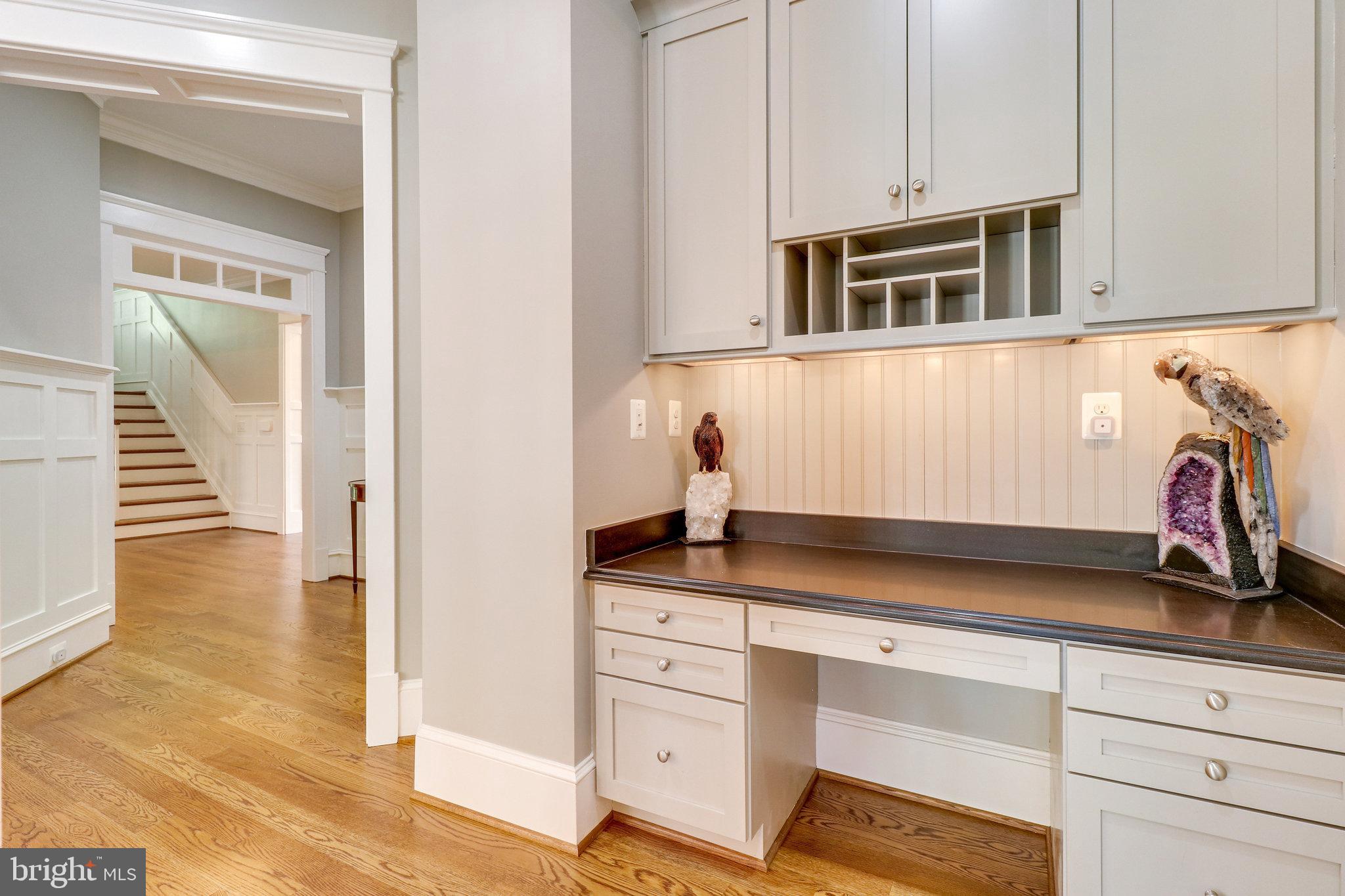 131 Kingsley Road Southwest Vienna, VA 22180 - Photo 25 of 79