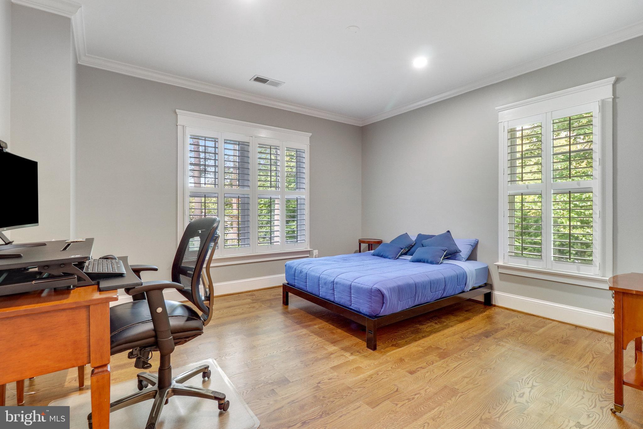 131 Kingsley Road Southwest Vienna, VA 22180 - Photo 52 of 79