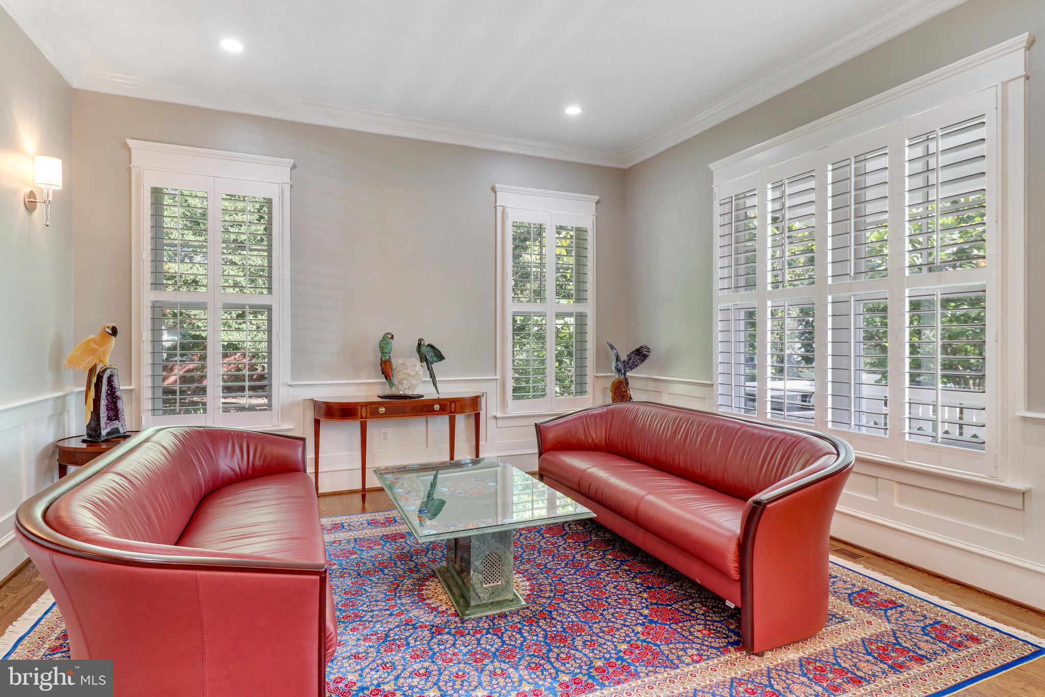 131 Kingsley Road Southwest Vienna, VA 22180 - Photo 9 of 79