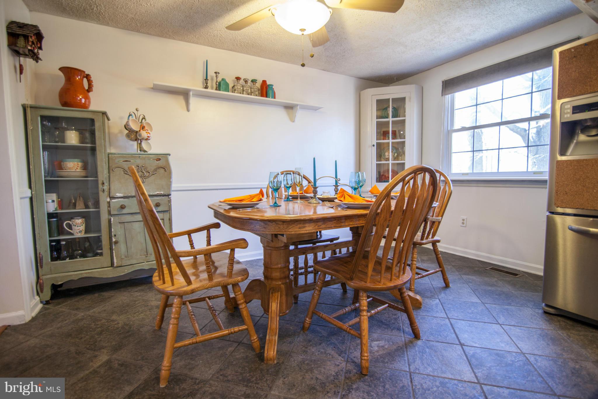 2604 Parallel Path Abingdon, MD 21009 - Photo 8 of 28 Dining Room