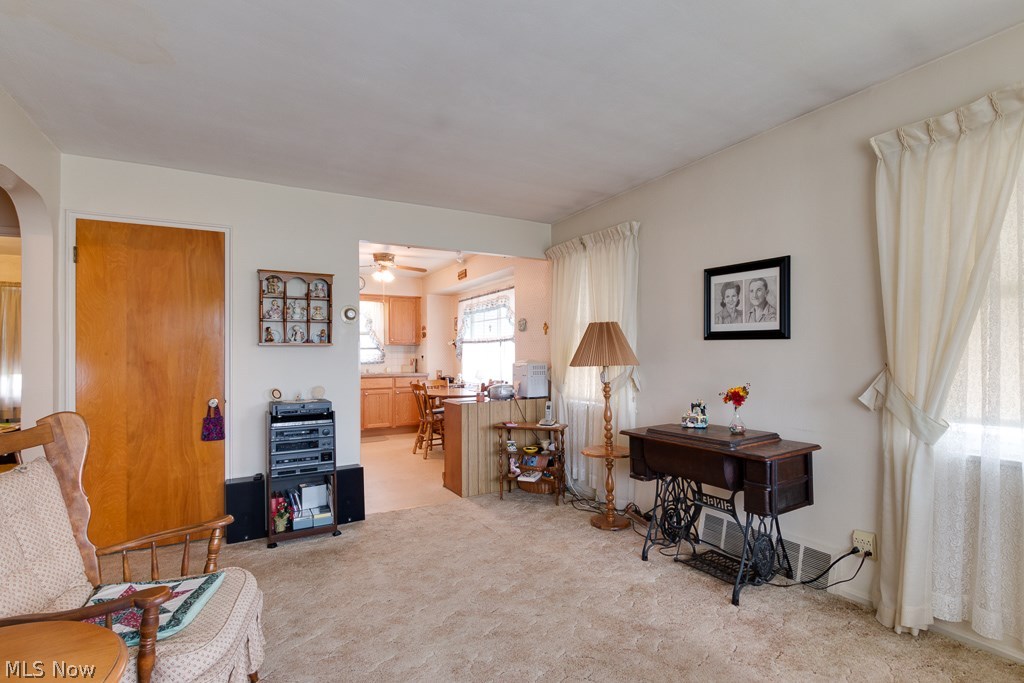 13304 Havana Road Cleveland, OH 44125 - Photo 4 of 21