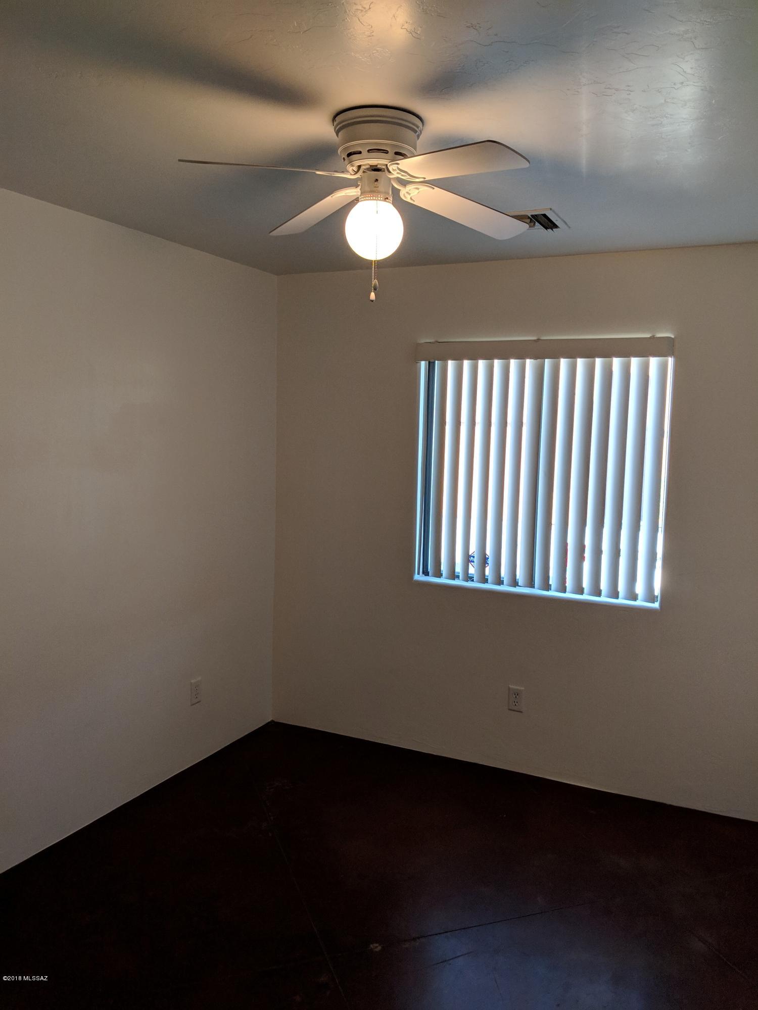 412 East Geronimo Bluff Loop Tucson, AZ 85705 - Photo 13 of 13