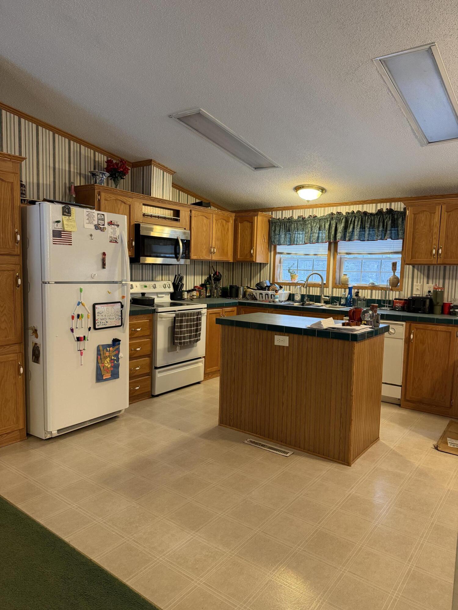 32 Pound Hill Road Union, ME 04862 - Photo 21 of 37