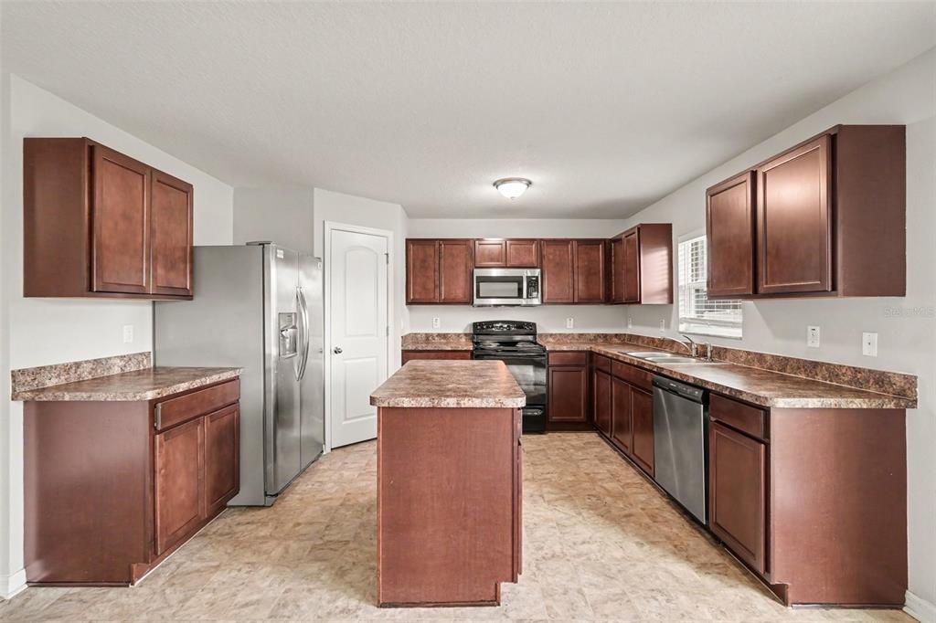 4189 High Ridge Avenue Spring Hill, FL 34609 - Photo 8 of 26