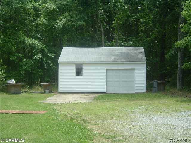 7172 Ladysmith Road Ruther Glen, VA 22546 - Photo 3 of 11 Other - Garage