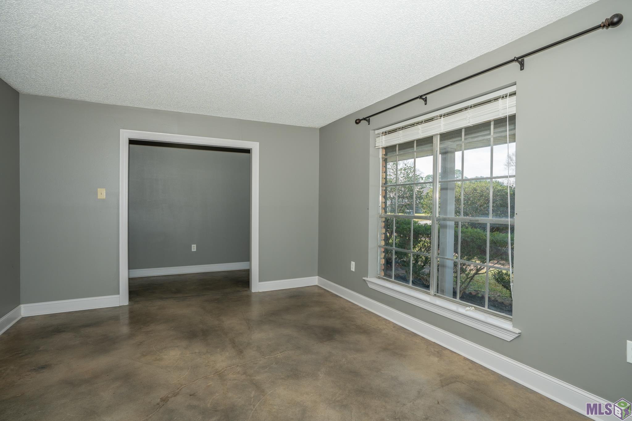 613 Kimmeridge Drive Baton Rouge, LA 70815 - Photo 15 of 38 Formal Living