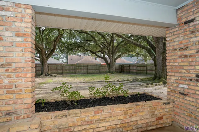 $269,900 | 613 Kimmeridge Drive, Baton Rouge, LA 70815