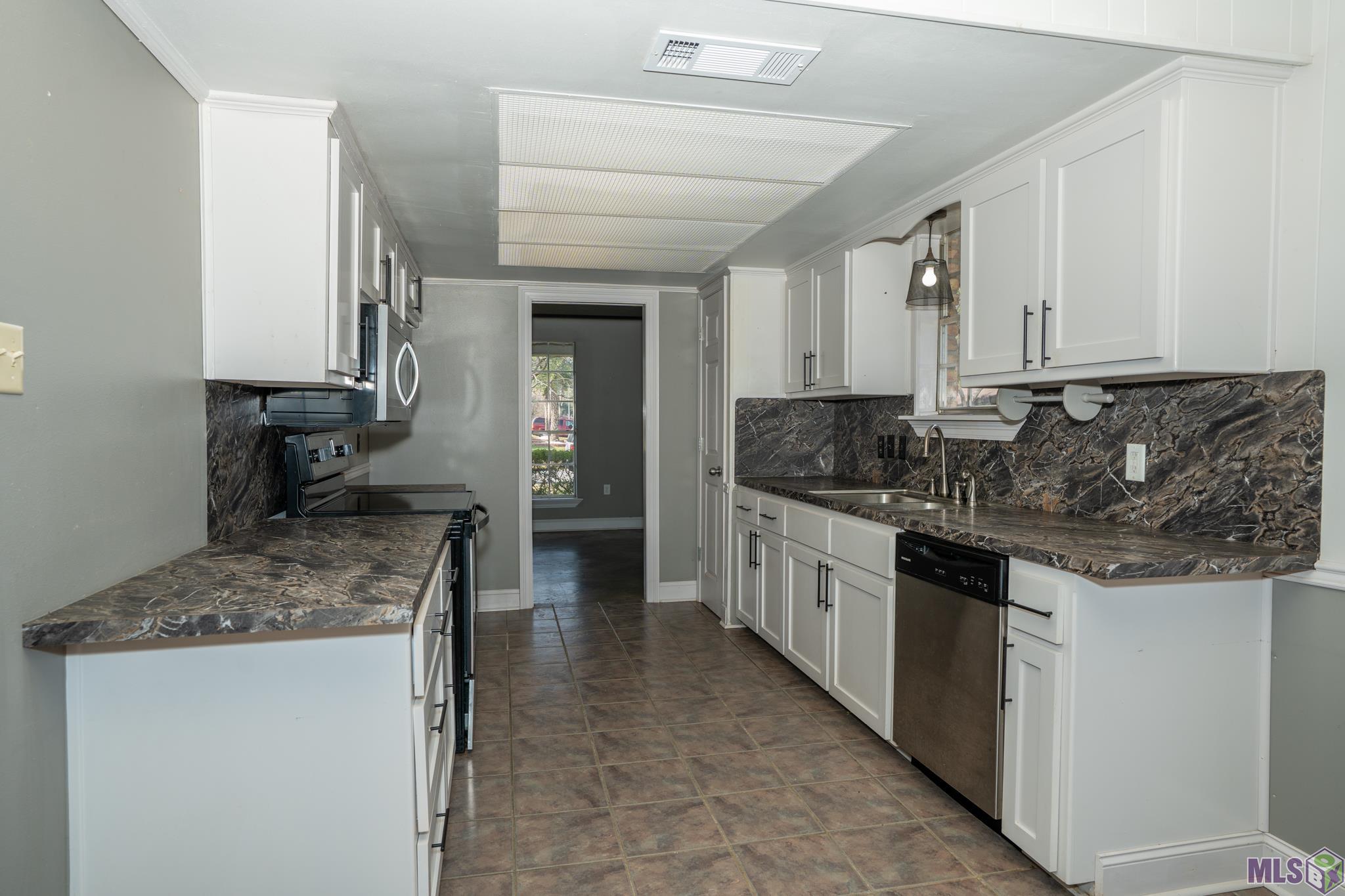 613 Kimmeridge Drive Baton Rouge, LA 70815 - Photo 7 of 38