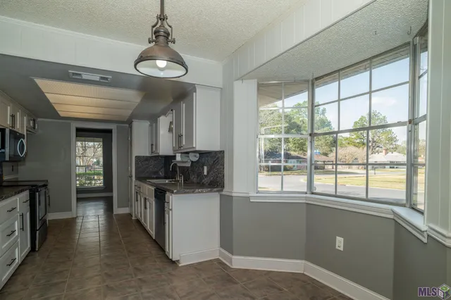 $269,900 | 613 Kimmeridge Drive, Baton Rouge, LA 70815