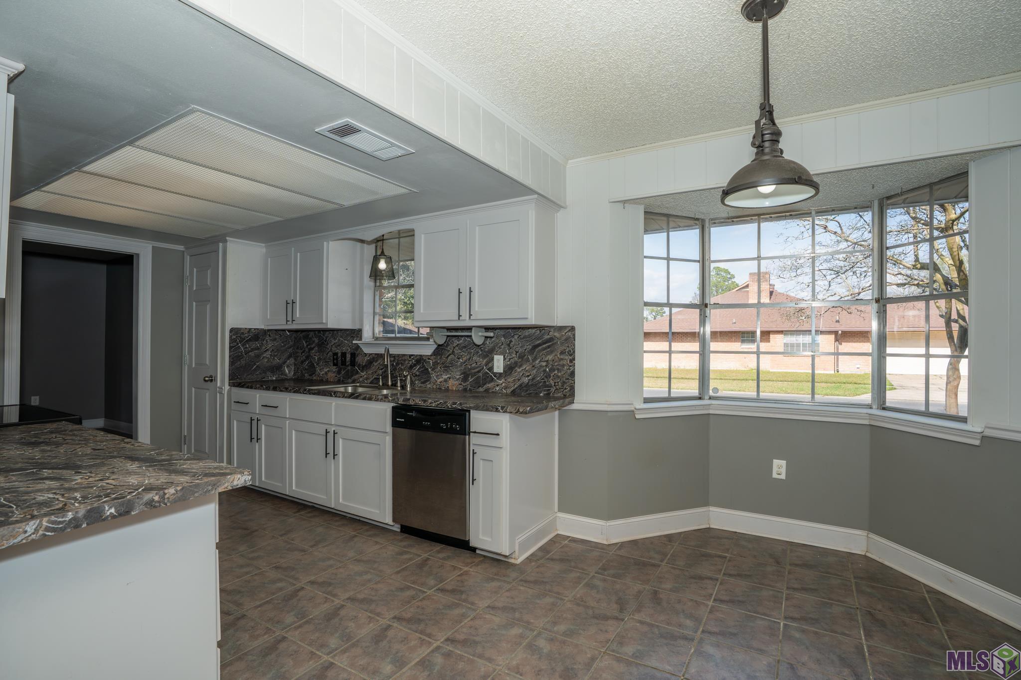 613 Kimmeridge Drive Baton Rouge, LA 70815 - Photo 9 of 38