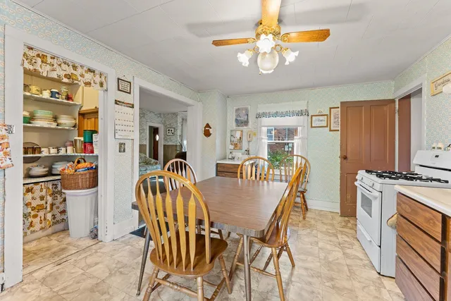 $149,900 | 312 West Emmett Street, Portage, WI 53901