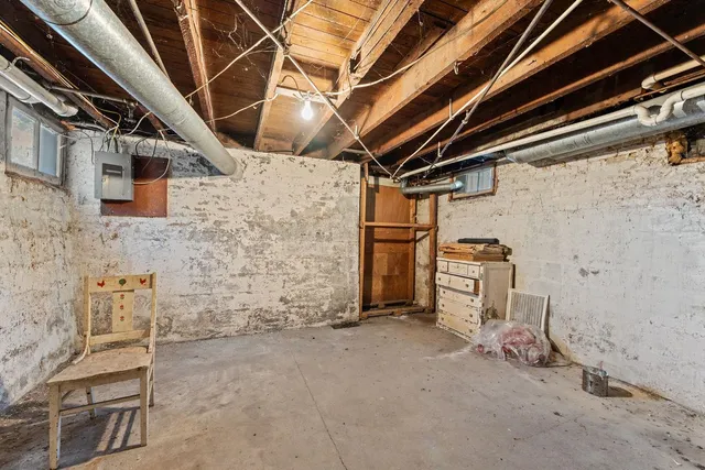 $149,900 | 312 West Emmett Street, Portage, WI 53901