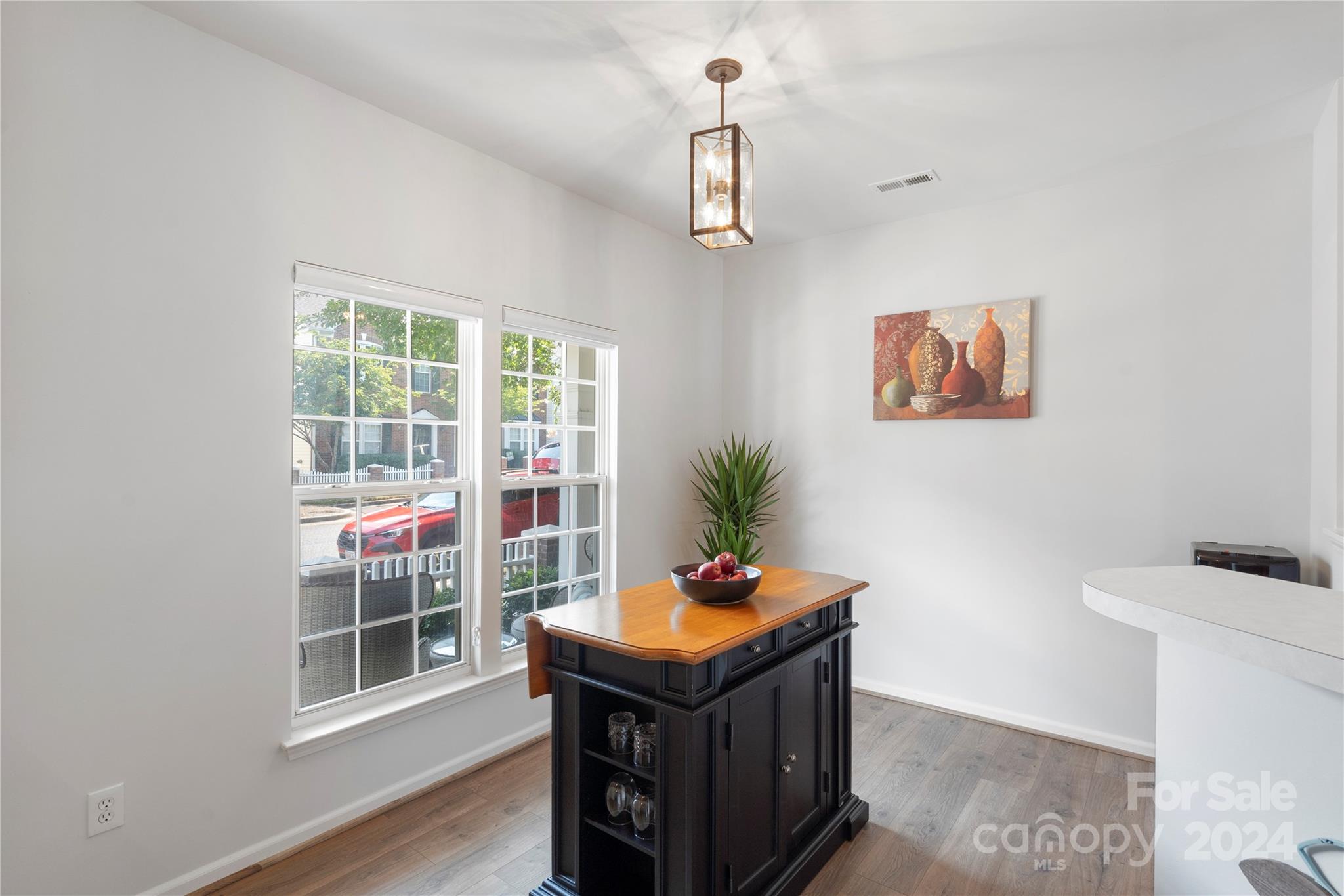 621 Atherton Way Rock Hill, SC 29730 - Photo 8 of 33 a room with furniture and window