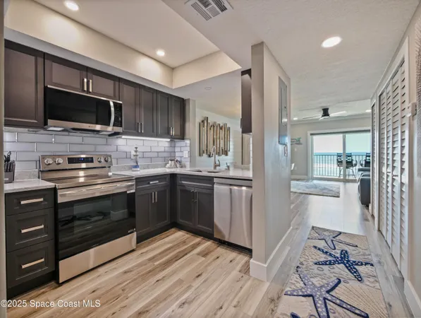 $3,350 | 199 Florida A1A, Unit B205, Satellite Beach, FL 32937