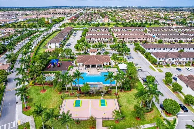 $3,299 | 11413 Southwest 252nd Terrace, Homestead, FL 33032