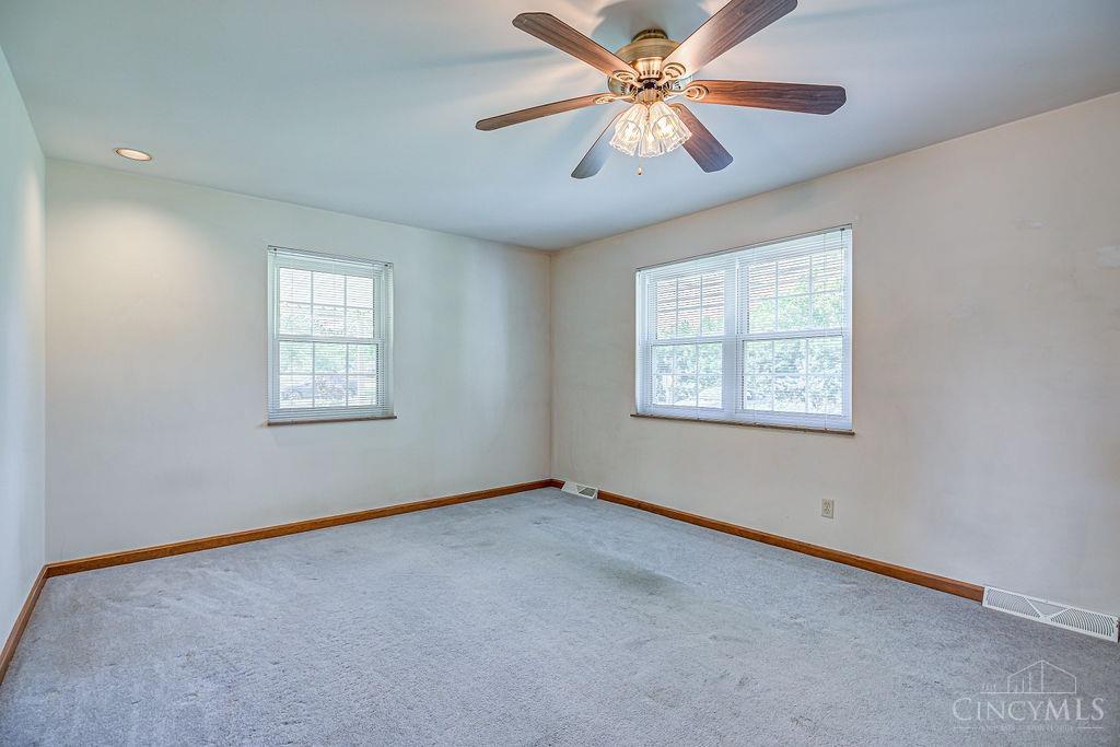 5605 Dry Ridge Road Cincinnati, OH 45252 - Photo 18 of 37 Gallery Image 18