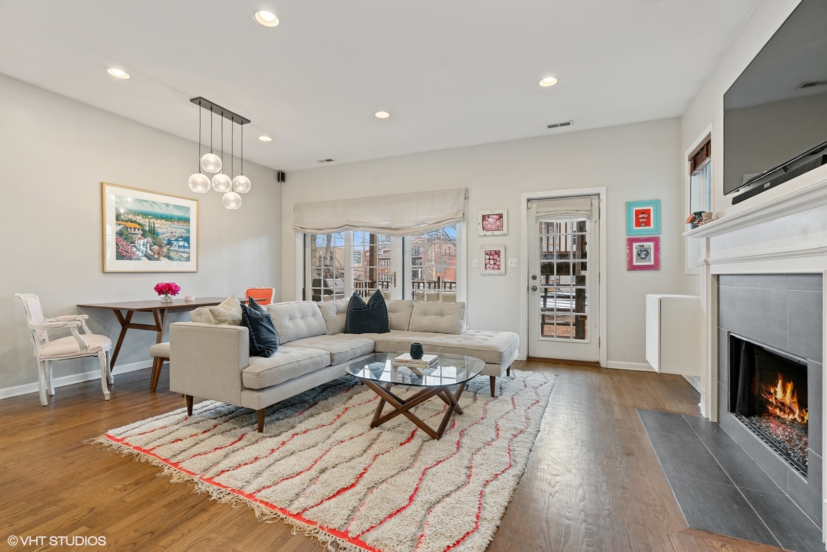 931 West Wolfram Street, Unit 2 Chicago, IL 60657 - Photo 3 of 12