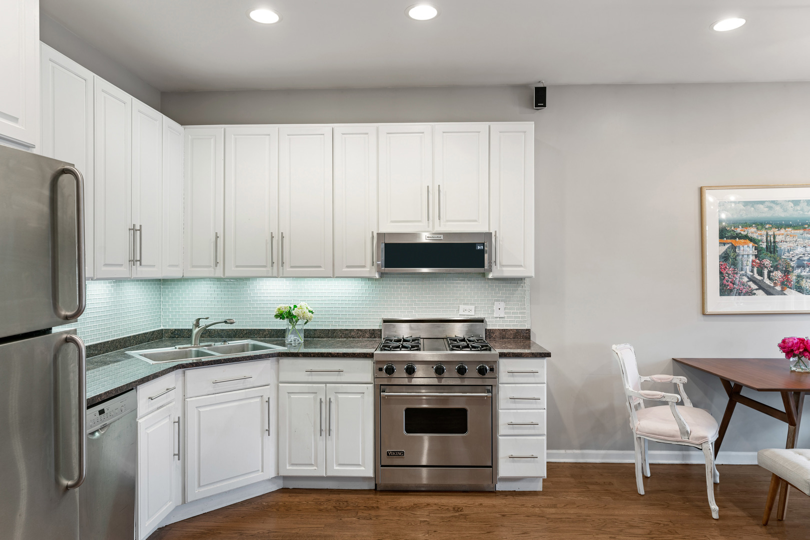 931 West Wolfram Street, Unit 2 Chicago, IL 60657 - Photo 5 of 12