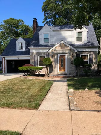 $809,000 | 12 Maryland Avenue, Freeport, NY 11520