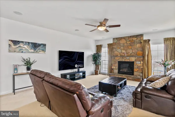 $2,900 | 301 Fontana Circle, Martinsburg, WV 25403