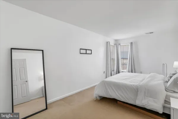 $2,900 | 301 Fontana Circle, Martinsburg, WV 25403