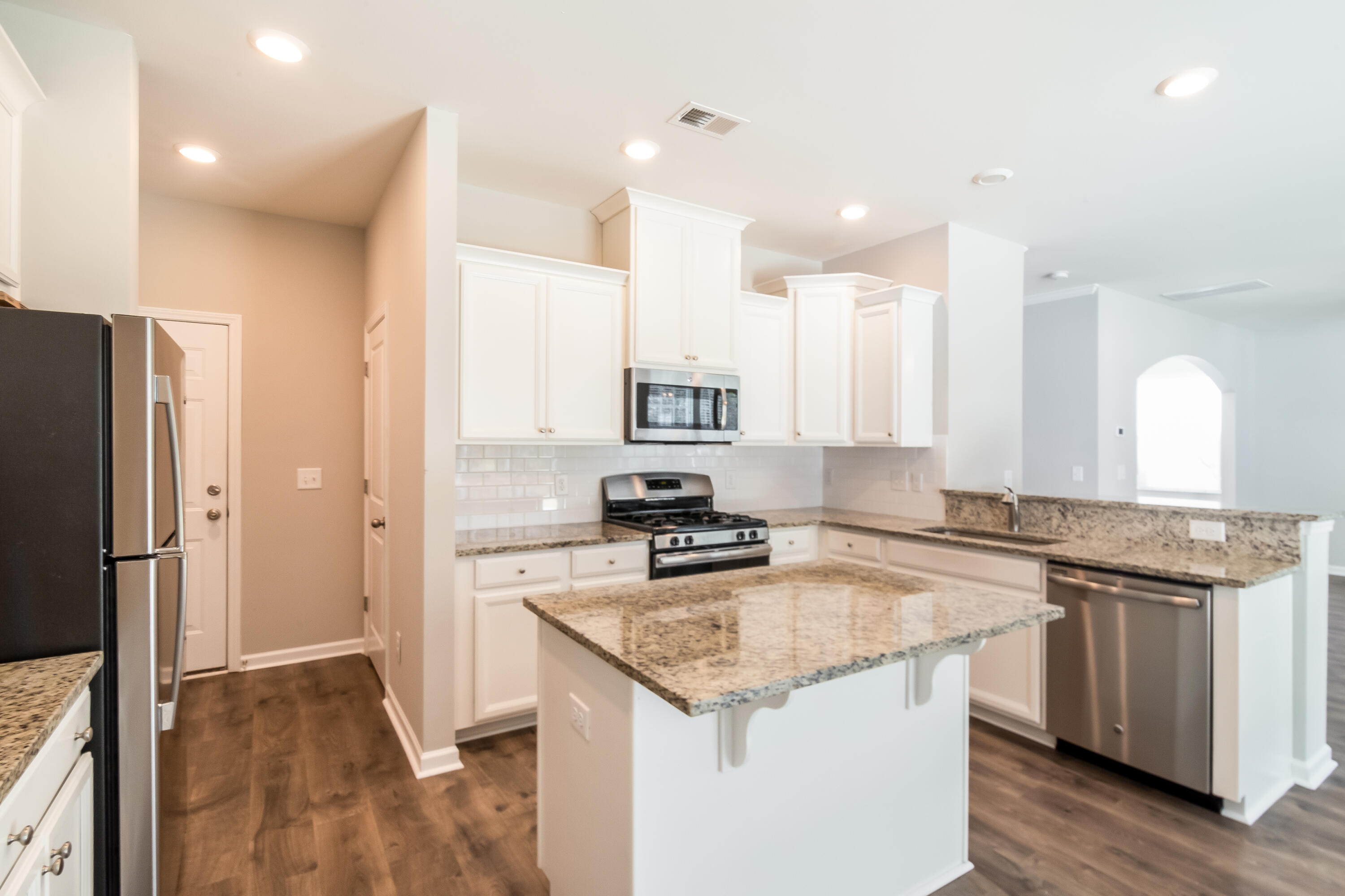 144 Blackwater Way Moncks Corner, SC 29461 - Photo 8 of 15 1004697.144 Blackwater Way - Kitchen