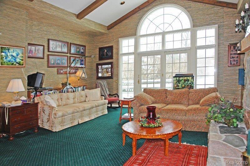 74 Willison Road Grosse Pointe, MI 48236 - Photo 8 of 22 DSC05567