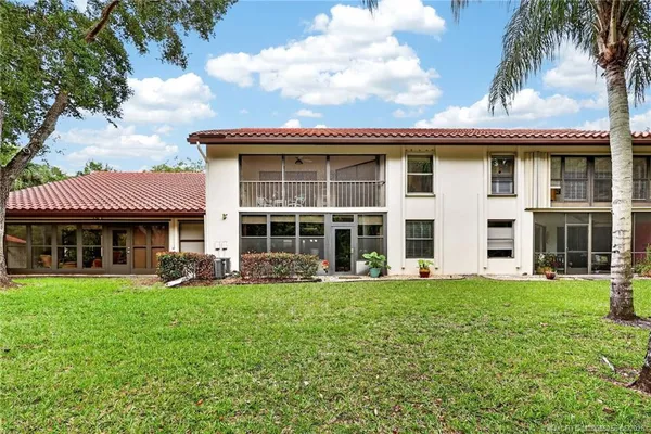 $275,000 | 6031 Southeast Martinique Drive, Unit 202, Stuart, FL 34997
