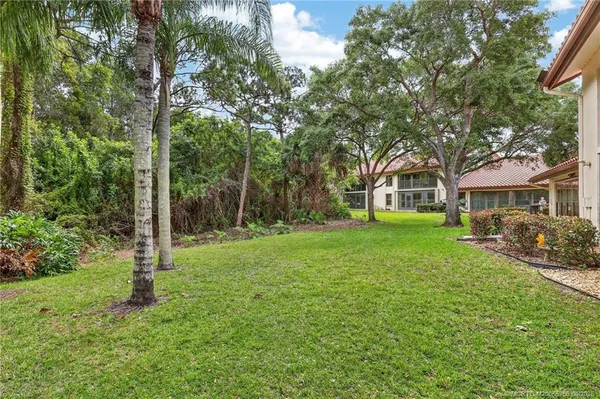 $275,000 | 6031 Southeast Martinique Drive, Unit 202, Stuart, FL 34997