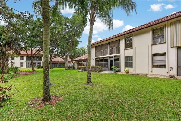 $275,000 | 6031 Southeast Martinique Drive, Unit 202, Stuart, FL 34997