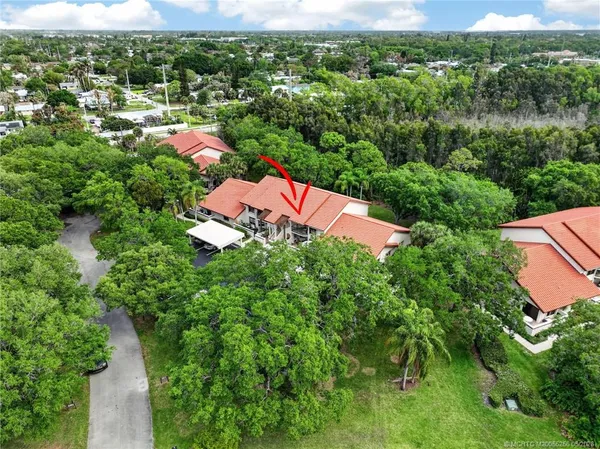$275,000 | 6031 Southeast Martinique Drive, Unit 202, Stuart, FL 34997