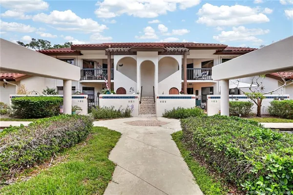 $275,000 | 6031 Southeast Martinique Drive, Unit 202, Stuart, FL 34997