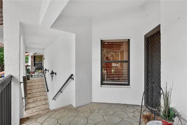 $275,000 | 6031 Southeast Martinique Drive, Unit 202, Stuart, FL 34997