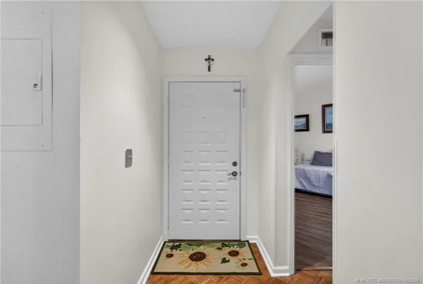 $275,000 | 6031 Southeast Martinique Drive, Unit 202, Stuart, FL 34997