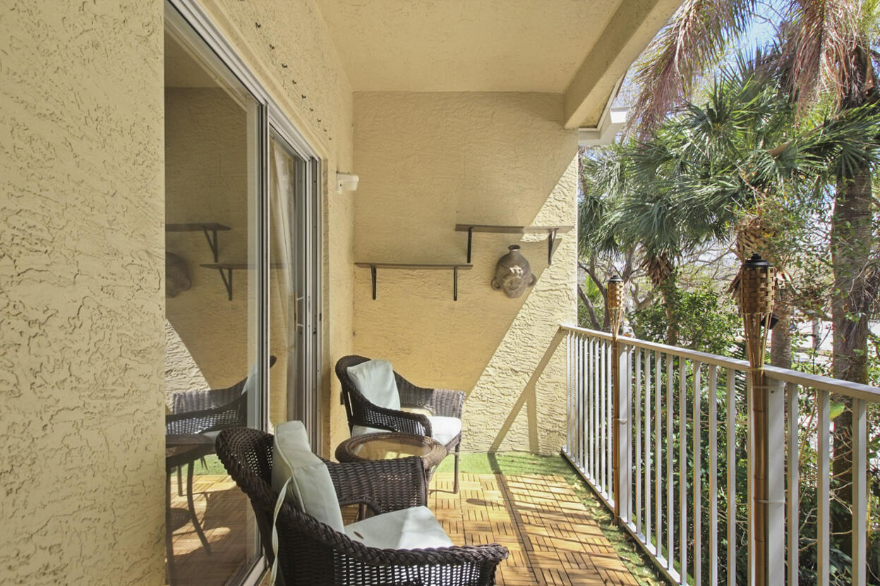 110 Lighthouse Circle, Unit H Tequesta, FL 33469 - Photo 21 of 40 IMG_0879
