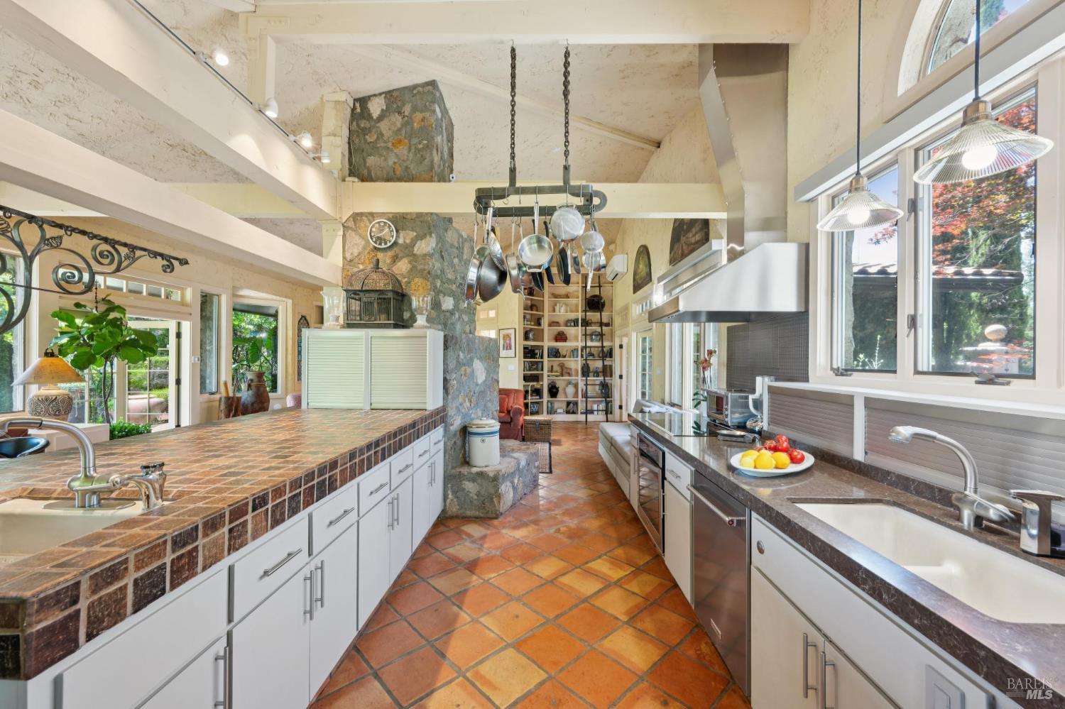 1633 Dry Creek Road Healdsburg, CA 95448 - Photo 19 of 64