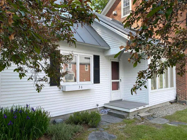 $2,395 | 36 Happy Valley Road, Woodstock, VT 05091