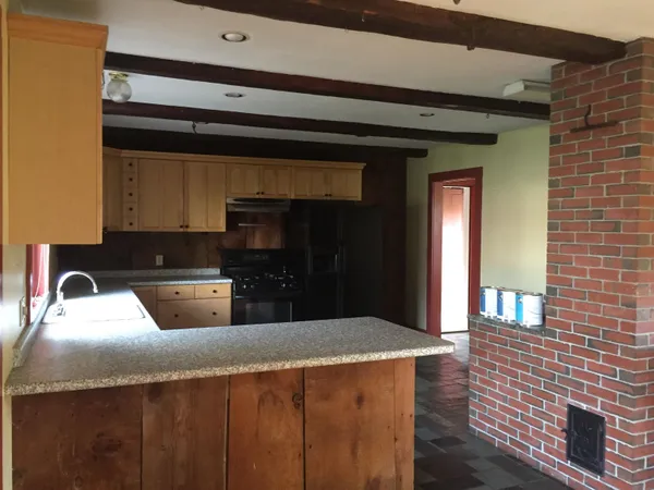 $2,395 | 36 Happy Valley Road, Woodstock, VT 05091